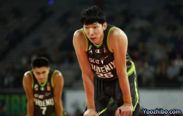 墨尔本联98-90逆转凤凰 周琦9中8砍17+7 克里克20分 古尔丁20分