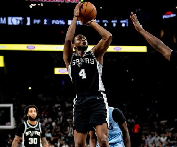 巴恩斯7记三分率<a href=/lanqiubs/spurs/ target=_blank class=infotextkey>马刺</a>双杀灰熊 残阵灰熊虽败犹荣