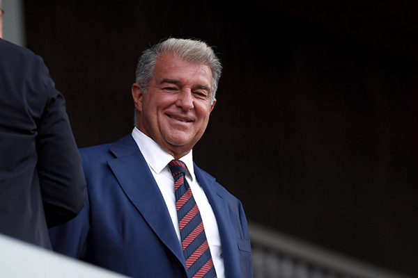 巴萨账面深坑!球员转会总负债1.59亿,莱万尾款还欠<a href=/zuqiubs/bayern/ target=_blank class=infotextkey>拜仁</a>2000万