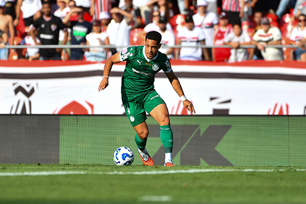 3000万欧转会<a href=/zuqiubs/barcelona/ target=_blank class=infotextkey>巴萨</a>一年就被卖,20岁罗克回巴甲8场8球正名!