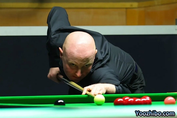 希金斯手感断崖式下跌 中国两小将一日双胜杀入8强!